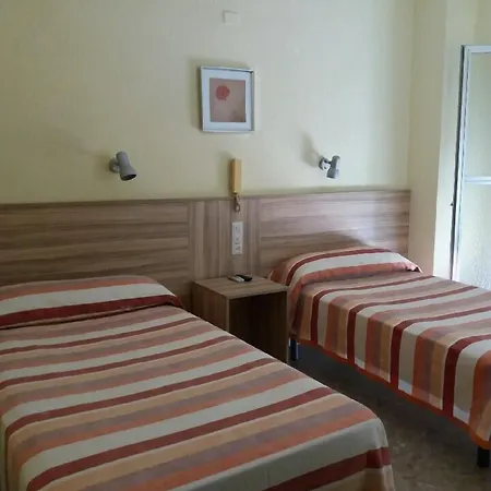 Отель Borja